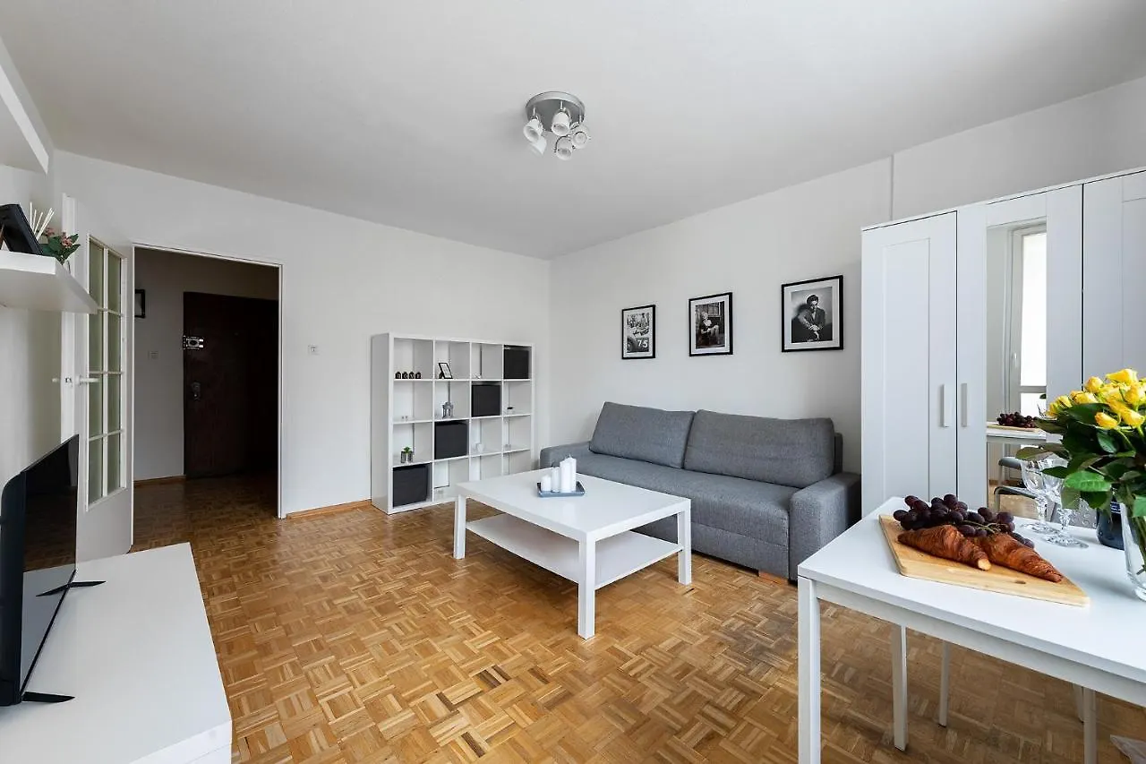 Jagiellonska 4: Private Apartment with Balcony near National Stadium Warsaw
